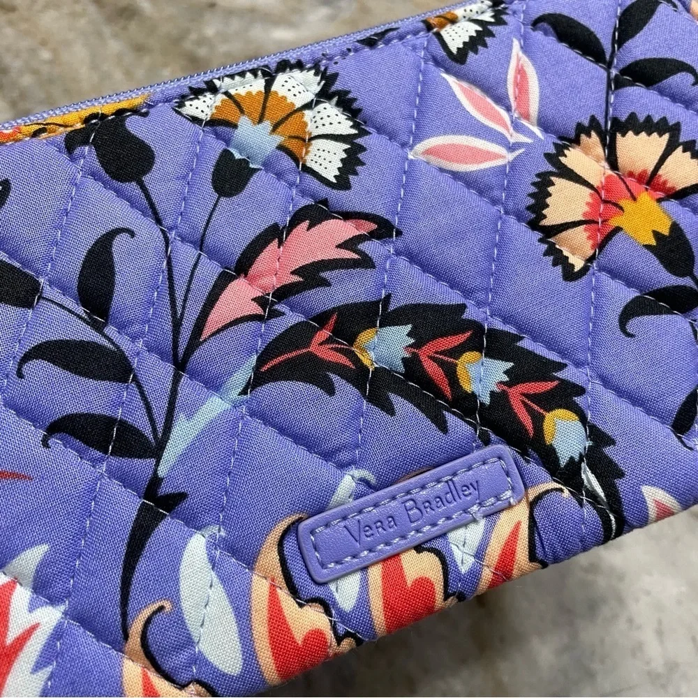 NWT Vera Bradley RFID Tech Wristlet Mural Garden